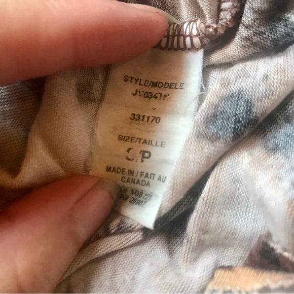 FREE w/ purchase Antistar glamrock leopard printcropped tank tiny hole in pic - Picture 5 of 7